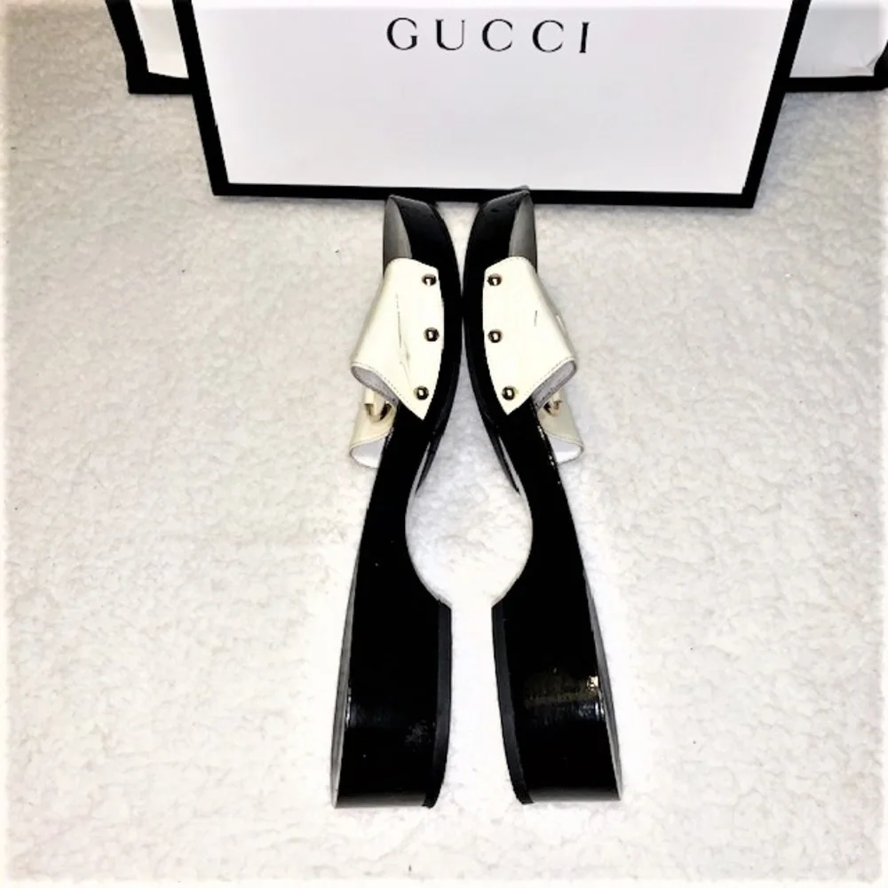 Authentic GUCCI Vitello Vernice Icon Bit Wood Clogs - Picture 5 of 12